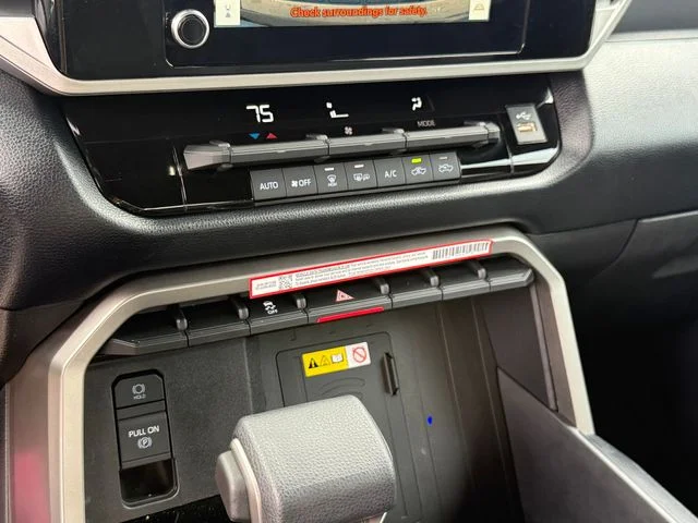 2025 Toyota Tundra - Image 19
