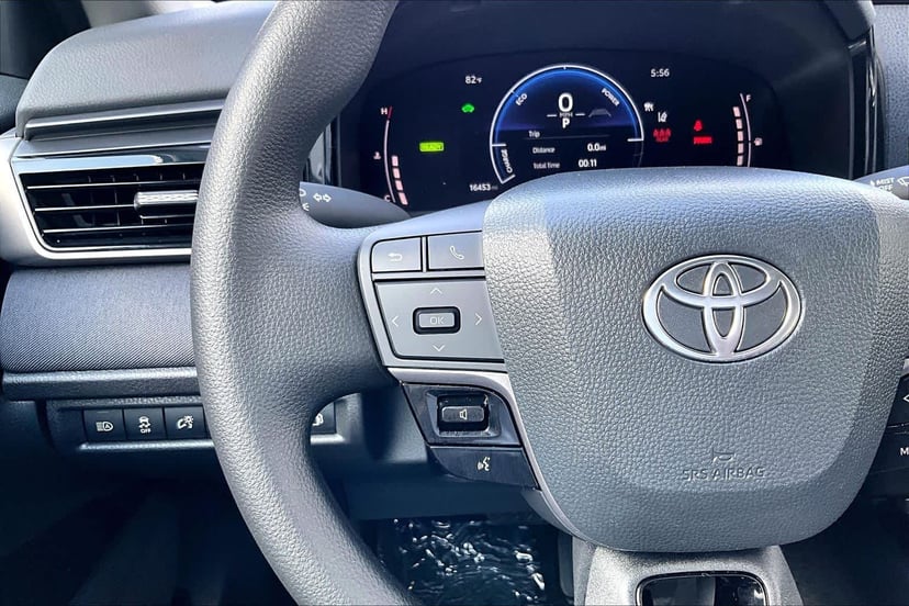 2026 Toyota Camry - Image 23