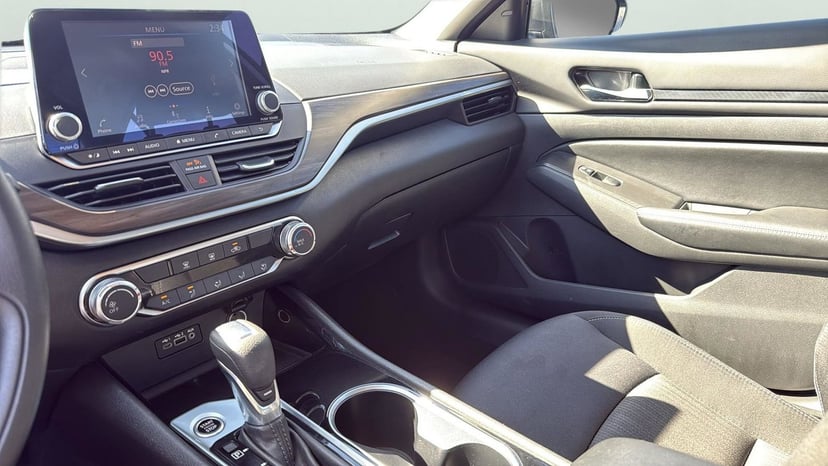 2024 Nissan Altima - Image 20