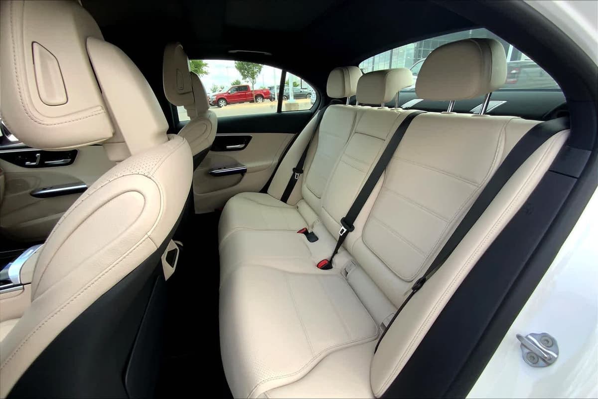 2023 Mercedes-Benz C 300 - Image 19