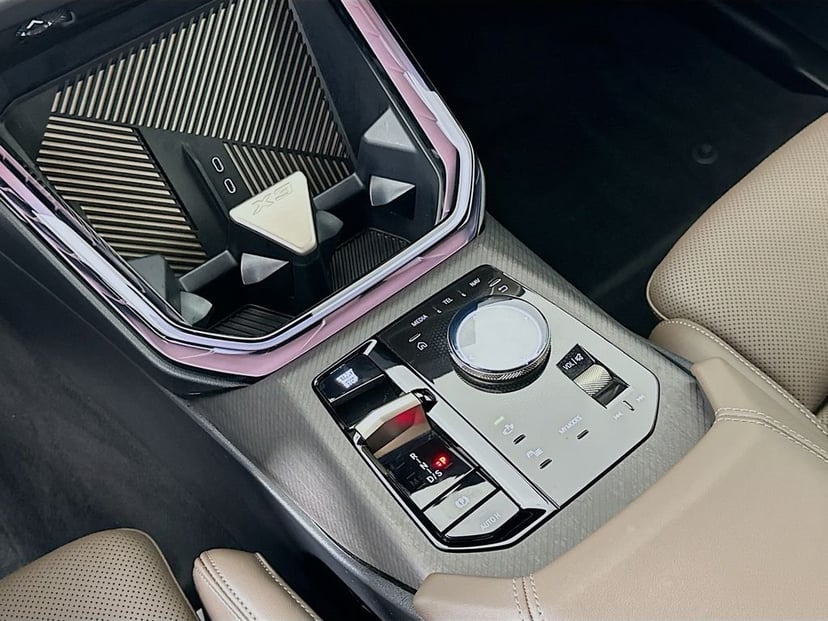 2025 BMW X3 - Image 16