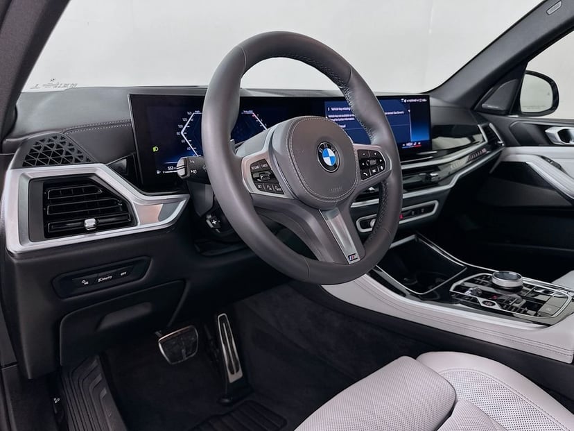 2025 BMW X5 - Image 9