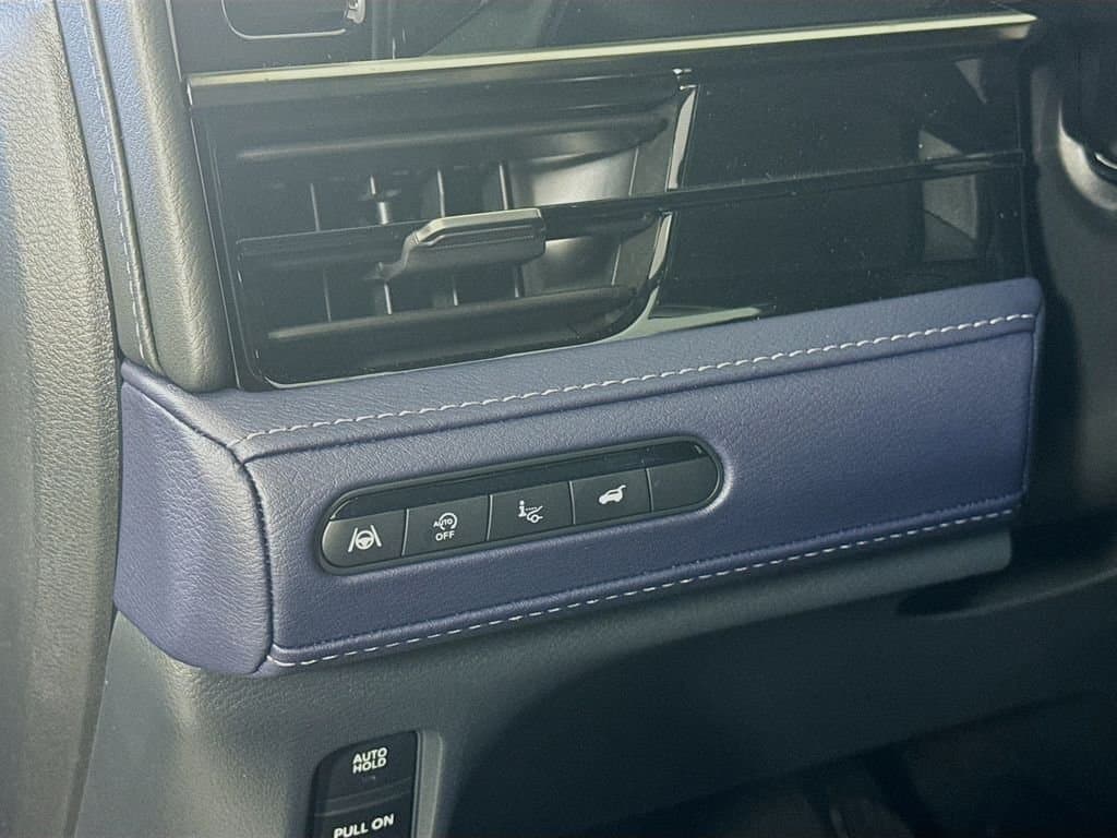 2026 INFINITI QX80 - Image 11