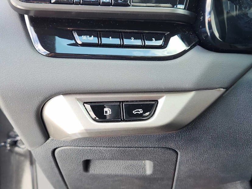 2023 Lexus RX 350 - Image 22