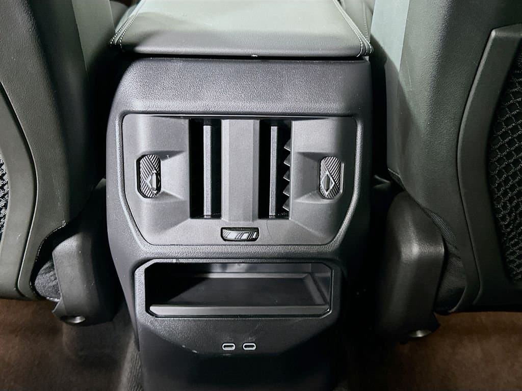 2025 BMW X3 - Image 24