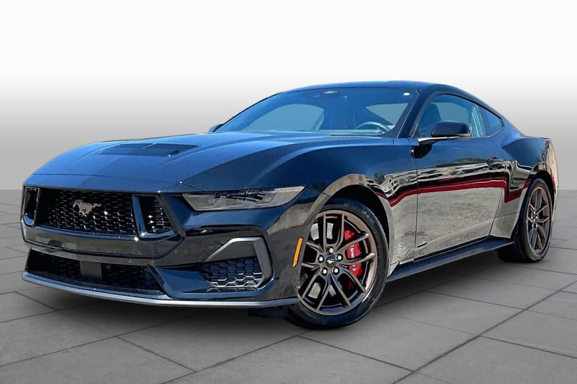 2025 Ford Mustang - Image 35