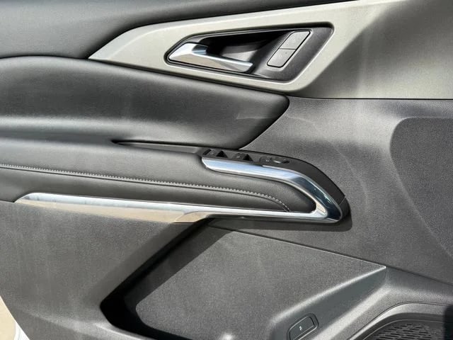 2025 Chevrolet Traverse - Image 20