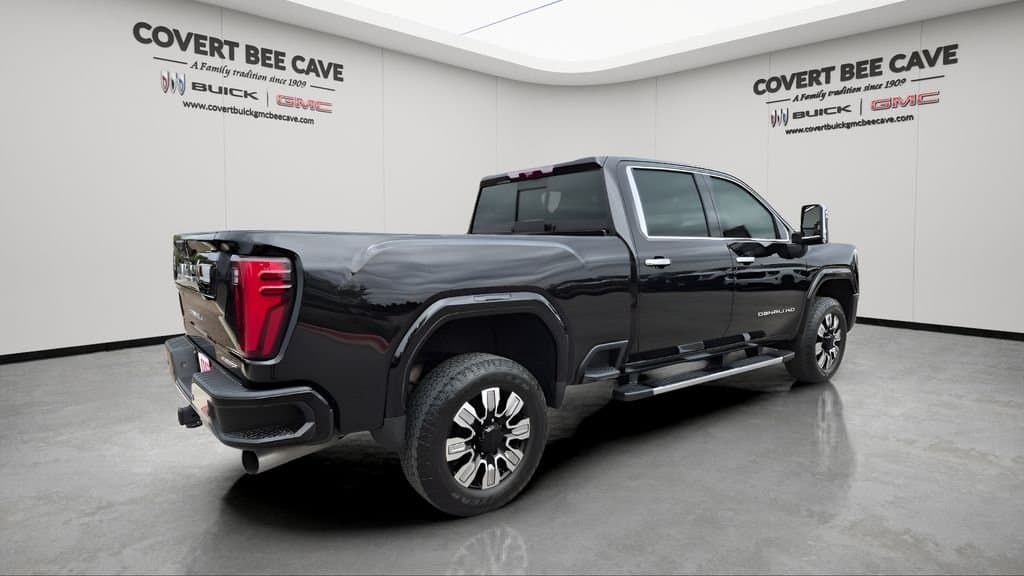 2024 GMC Sierra 2500HD - Image 9