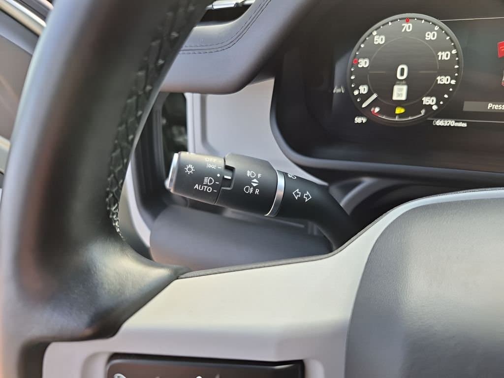 2024 Land Rover Defender 130 - Image 35