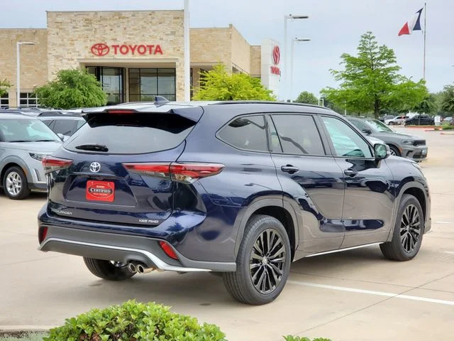 2025 Toyota Highlander - Image 5