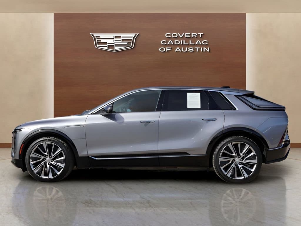 2025 Cadillac LYRIQ - Image 2