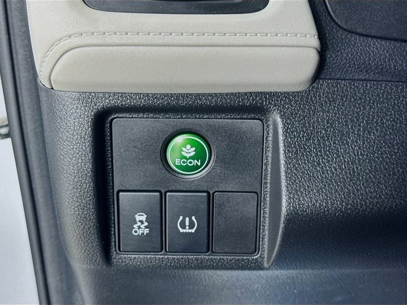 2018 Honda HR-V - Image 13