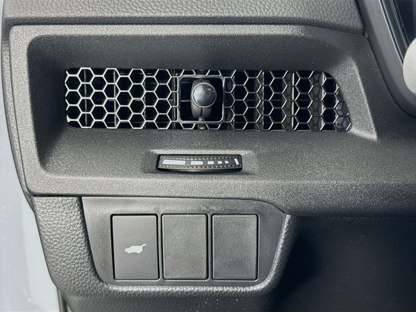 2026 Honda CR-V Hybrid - Image 15
