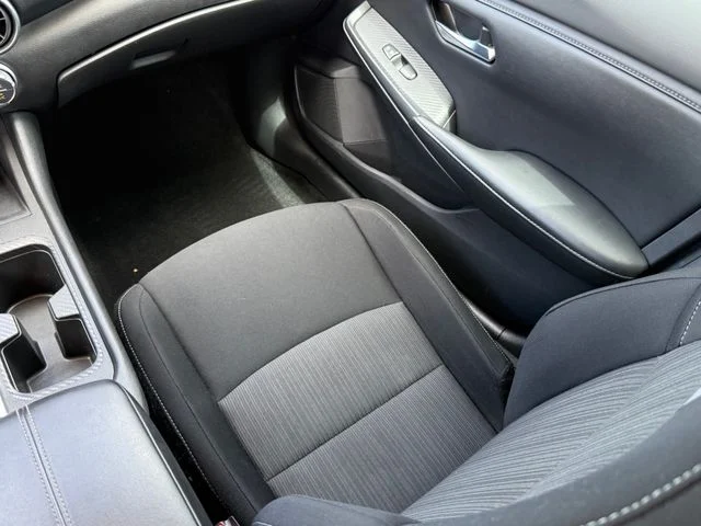 2023 Nissan Sentra - Image 23