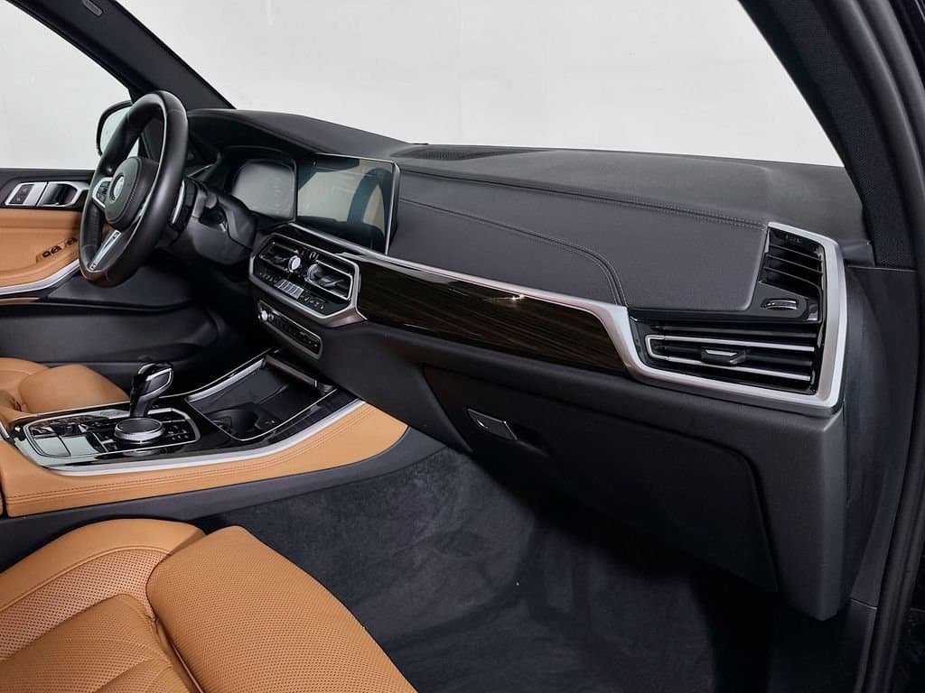 2023 BMW X5 - Image 30