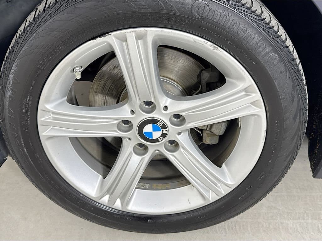 2015 BMW 3 - Image 41