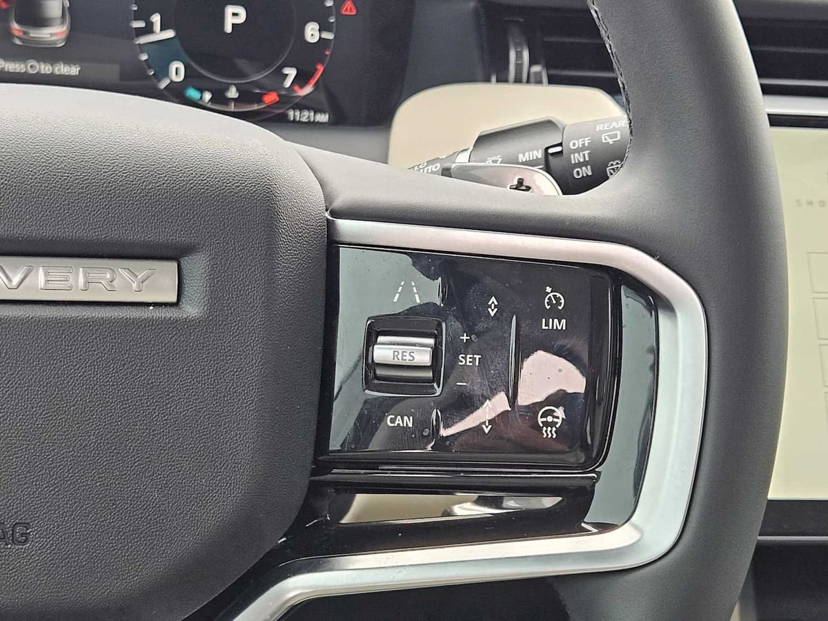 2025 Land Rover Discovery Sport - Image 28