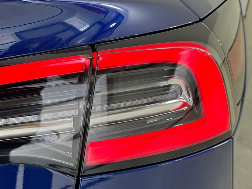 2018 Tesla Model 3 - Image 33