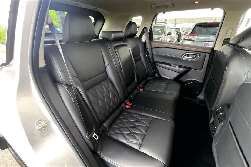 2023 Nissan Rogue - Image 21