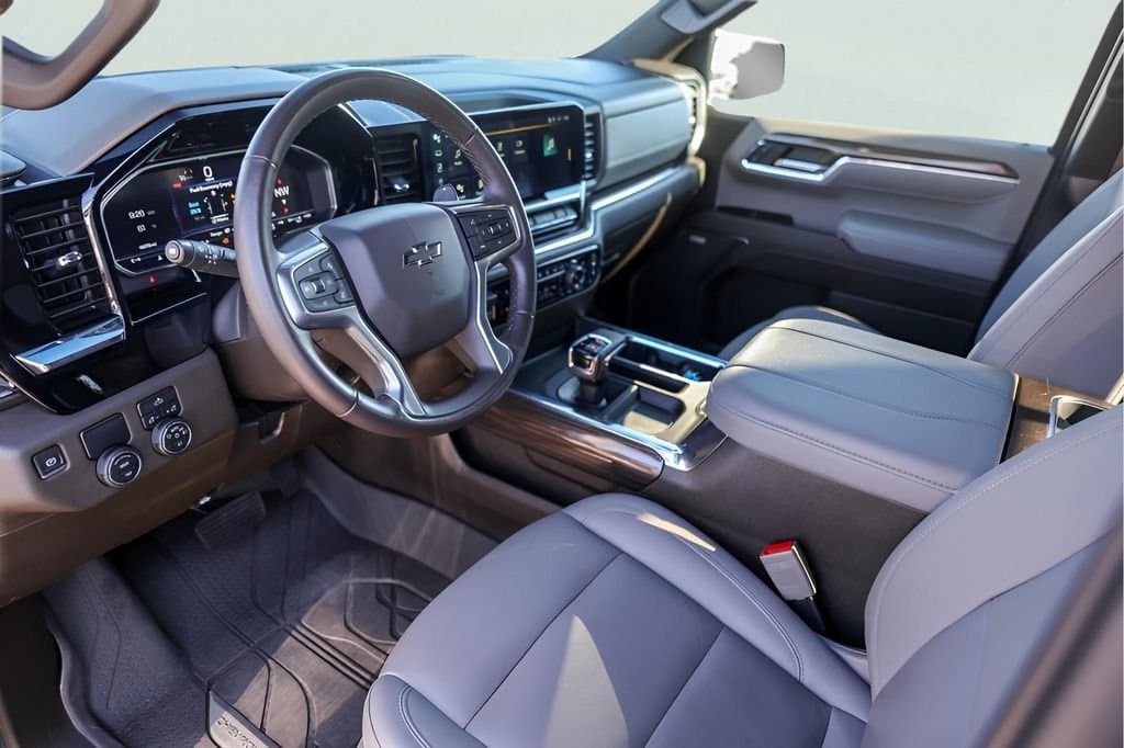 2023 Chevrolet Silverado 1500 - Image 13