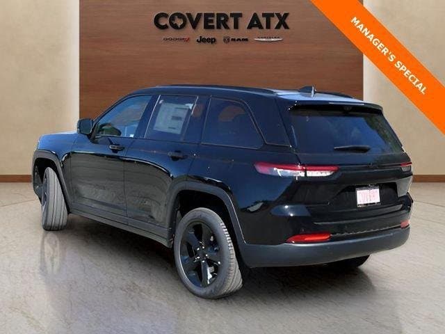 2025 Jeep Grand Cherokee - Image 3