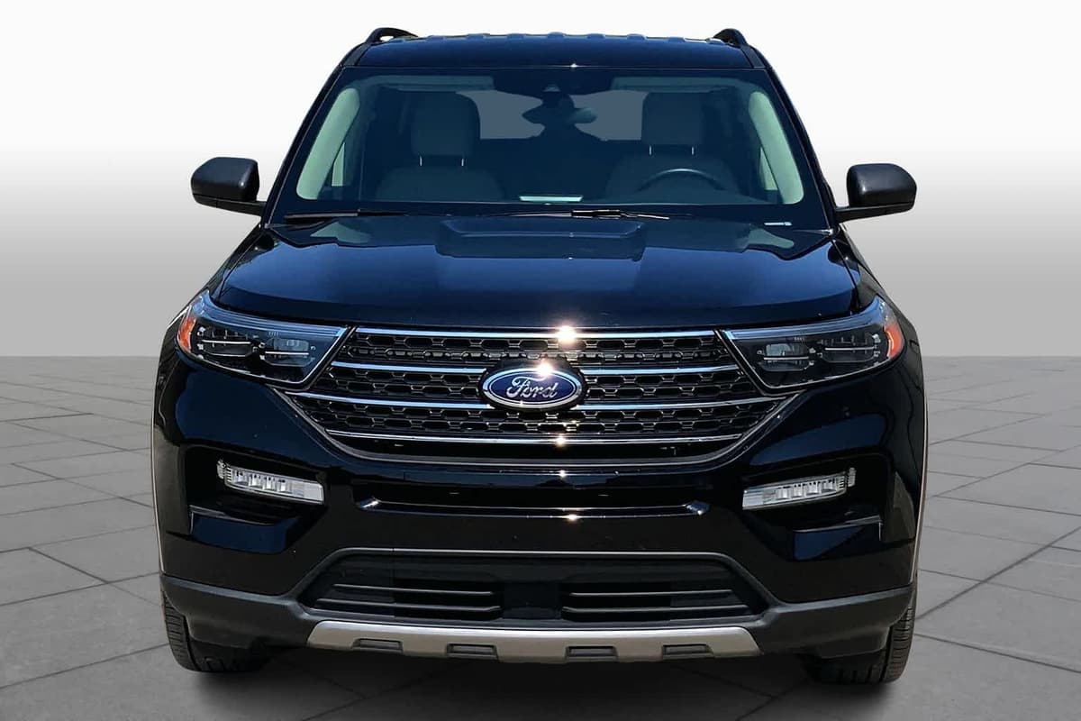 2023 Ford Explorer - Image 4
