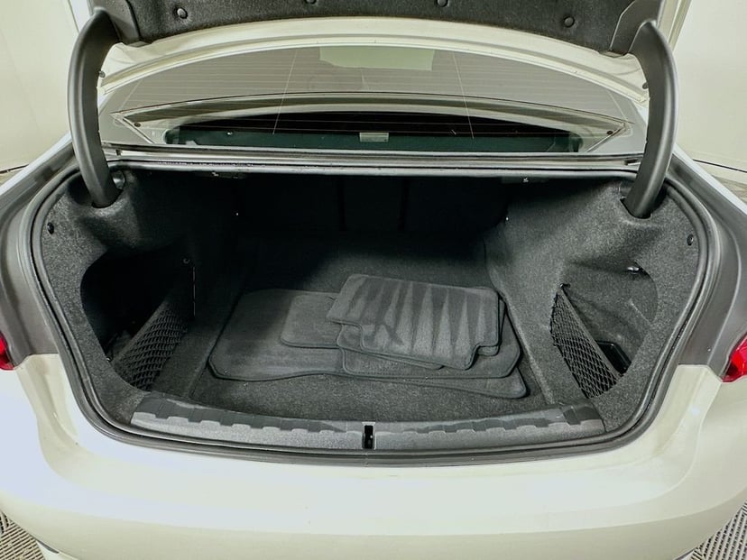 2019 BMW 3 Series - Image 27