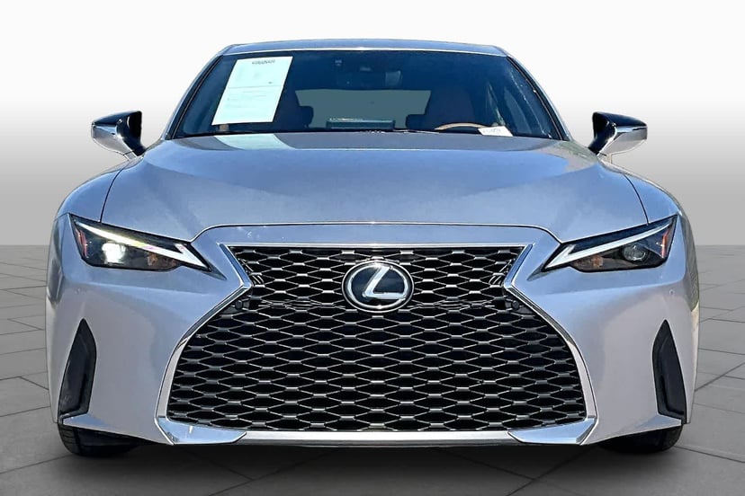 2022 Lexus IS 300 - Image 2