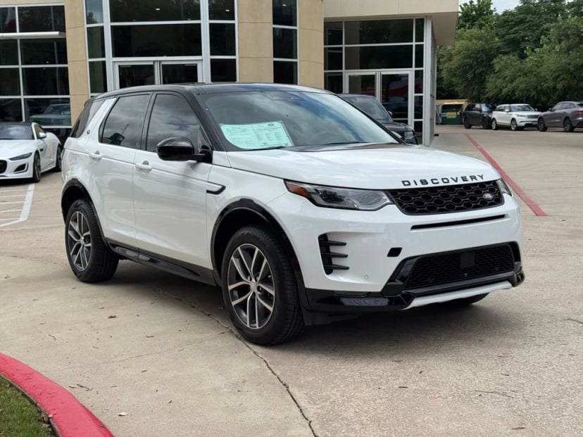 2025 Land Rover Discovery Sport - Image 11
