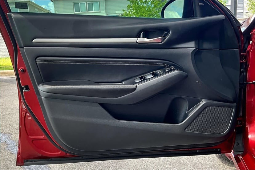 2022 Nissan Altima - Image 22