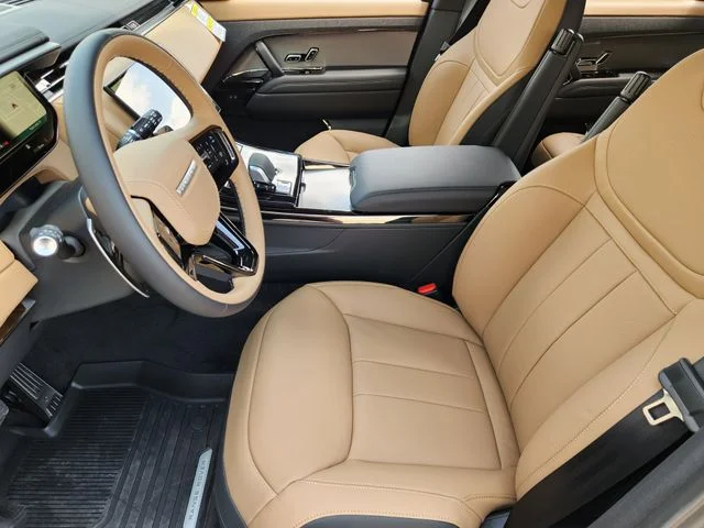 2026 Land Rover Range Rover Sport - Image 13