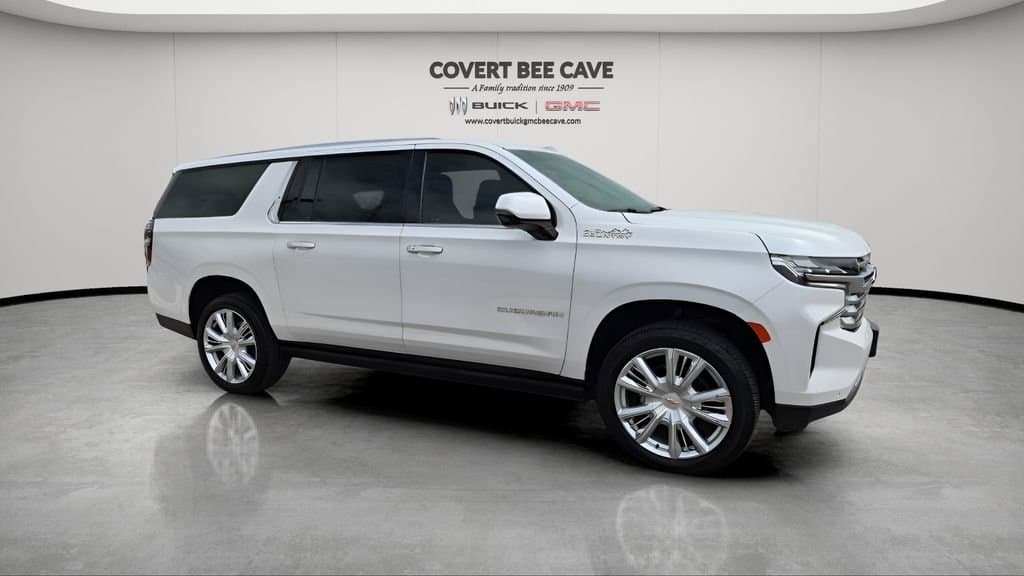 2023 Chevrolet Suburban - Image 12