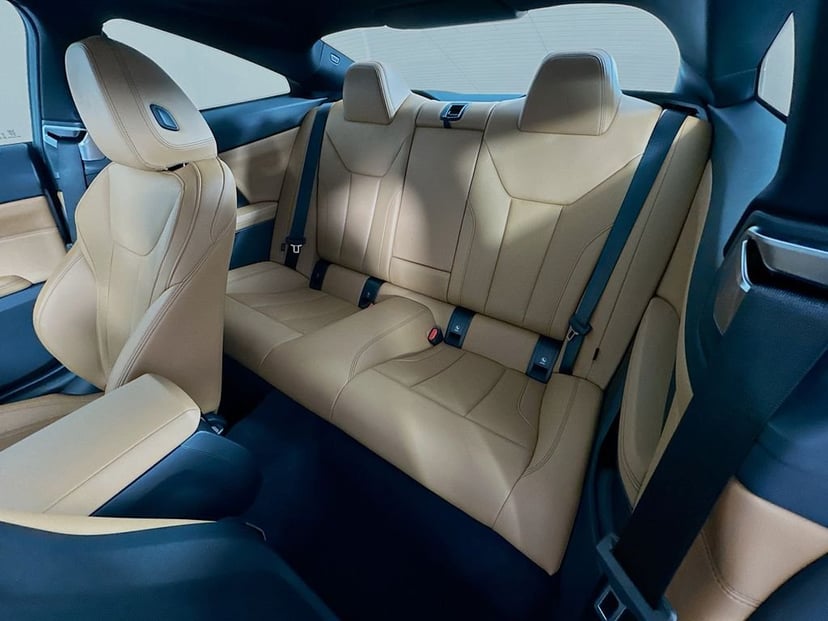2025 BMW 4 Series - Image 25