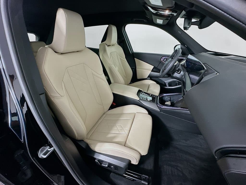 2025 BMW X3 - Image 27