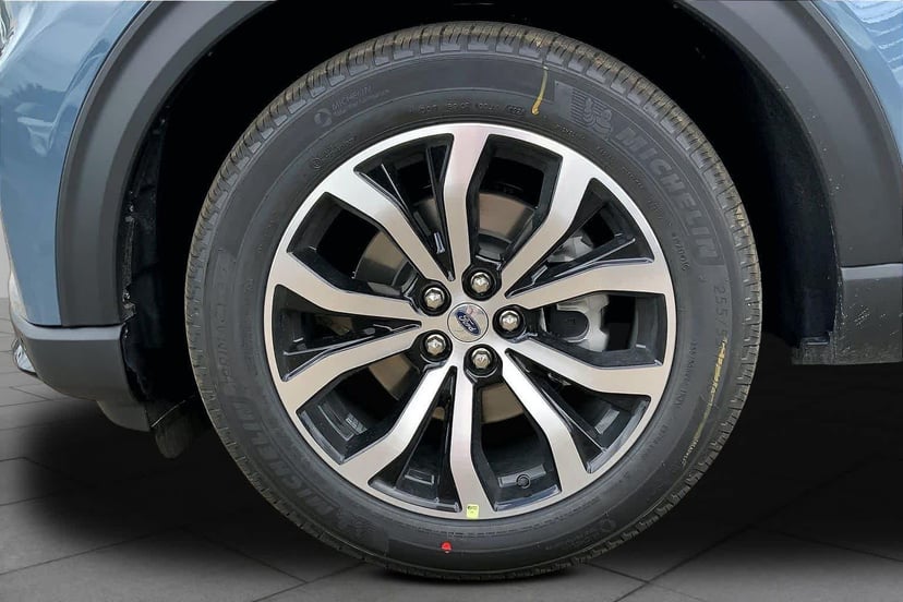 2026 Ford Explorer - Image 9