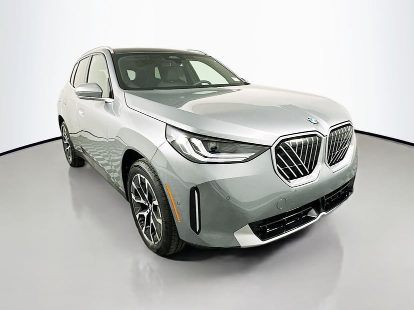 2025 BMW X3 - Image 3