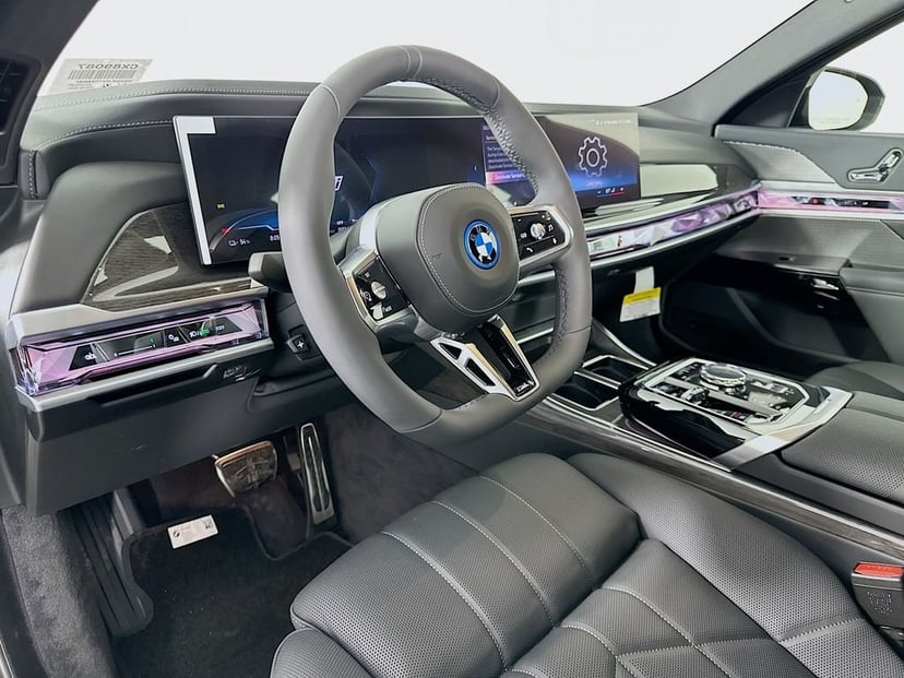 2026 BMW i7 - Image 9