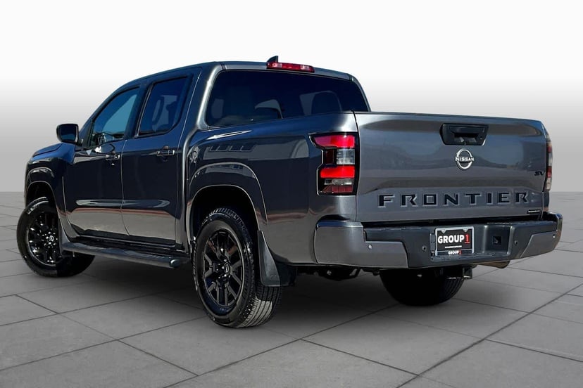 2023 Nissan Frontier - Image 12