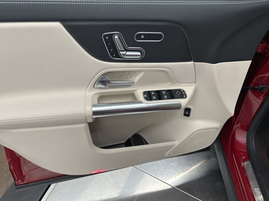 2026 MERCEDES-BENZ GLA - Image 45