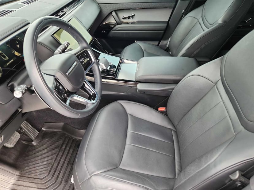 2024 Land Rover Range Rover Sport - Image 12