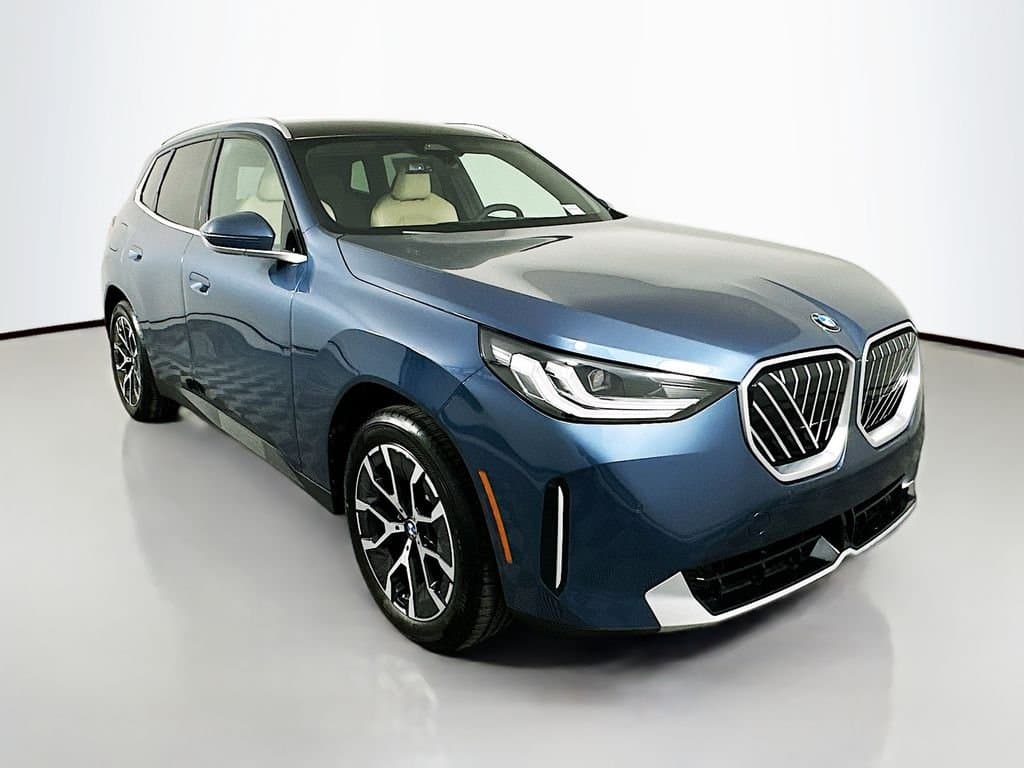 2025 BMW X3 - Image 3