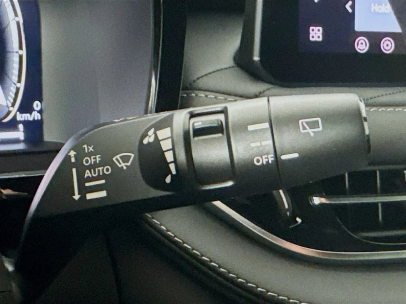 2027 INFINITI QX60 - Image 13