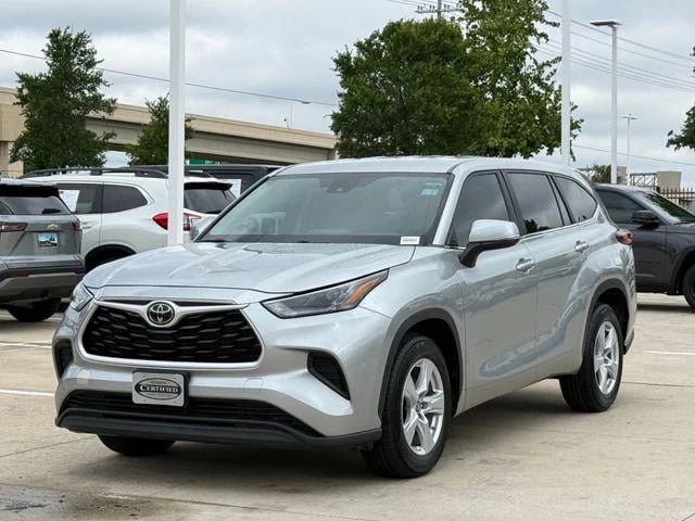 2023 Toyota Highlander - Image 34