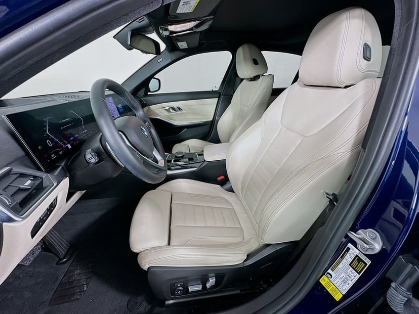 2023 BMW 3 Series - Image 21