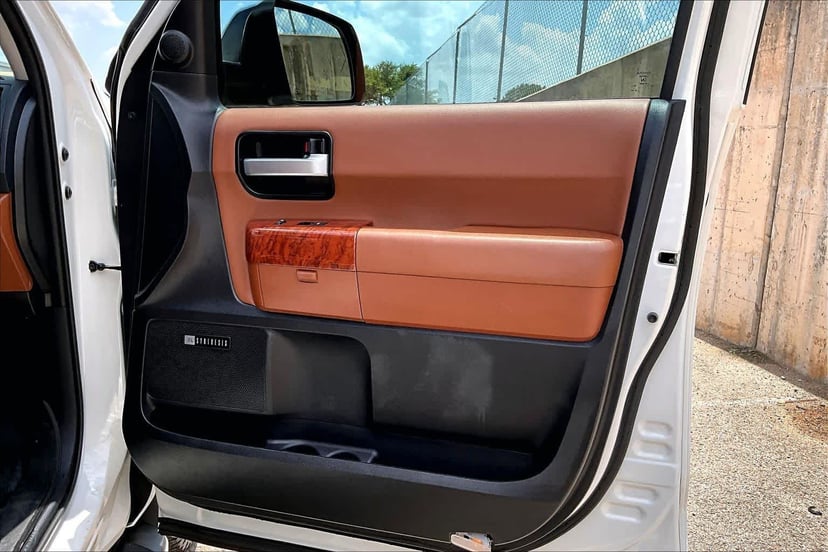 2019 Toyota Sequoia - Image 23