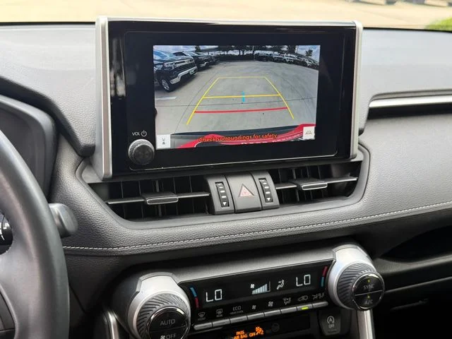 2023 Toyota RAV4 - Image 17