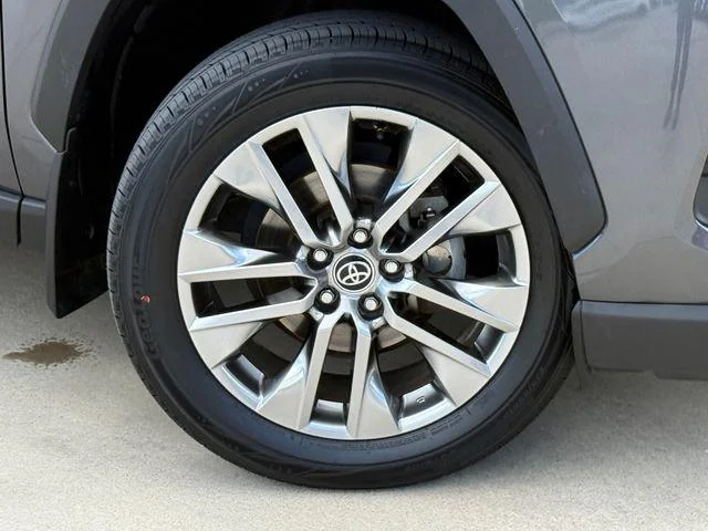 2023 Toyota RAV4 - Image 30