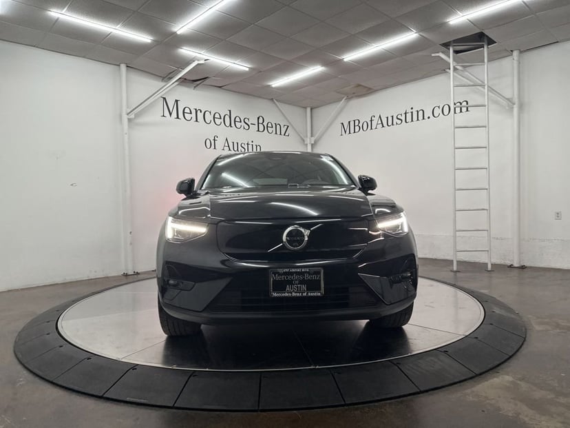 2022 Volvo C40 Recharge Pure Electric - Image 2