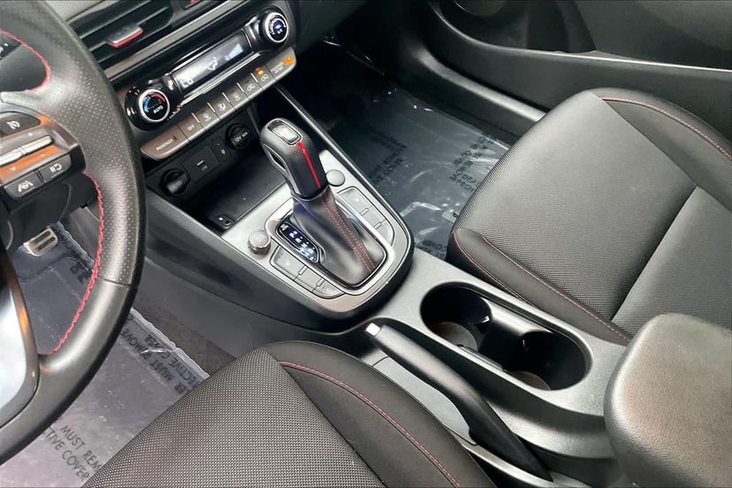 2022 Hyundai Kona - Image 17