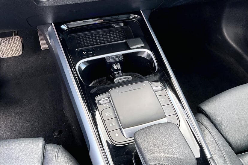 2023 Mercedes-Benz EQB 300 - Image 16